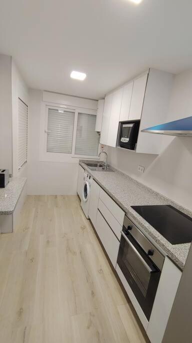 Precioso Apartamento Frente A La Playa Torre Del Mar Exteriér fotografie